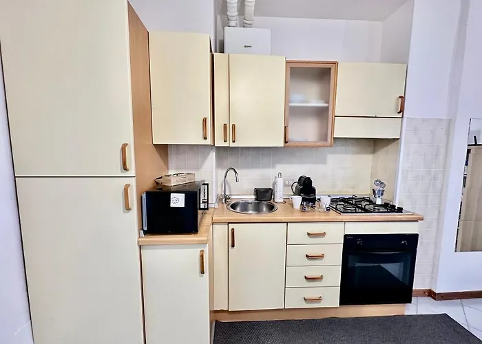 Near Airport - Loft Universita 4 Posti Letto