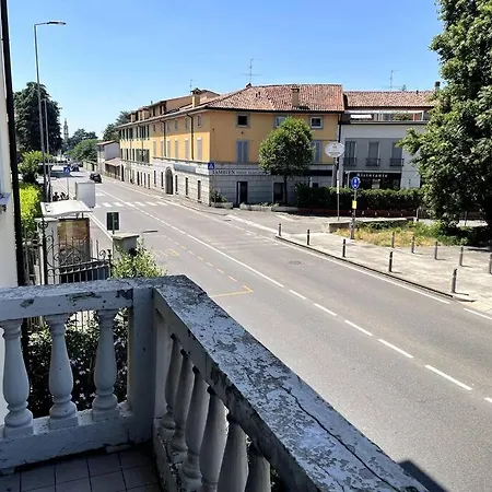Near Airport - Loft Universita 4 Posti Letto Bergamo Exterior foto